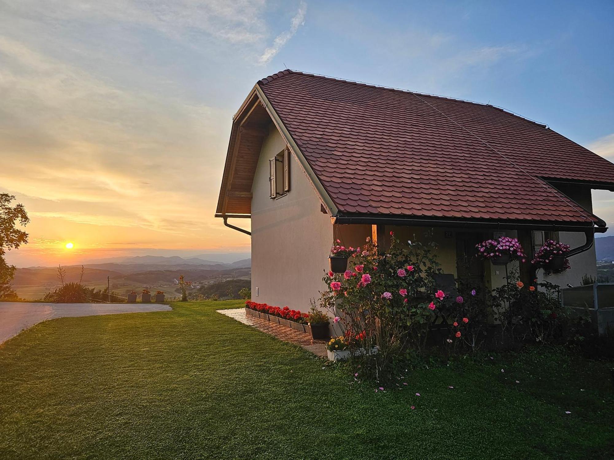 Holiday House Panorama Podčetrtek Kültér fotó